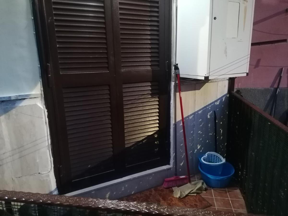 Casa Amelia Bed & Breakfast Наполи Екстериор снимка
