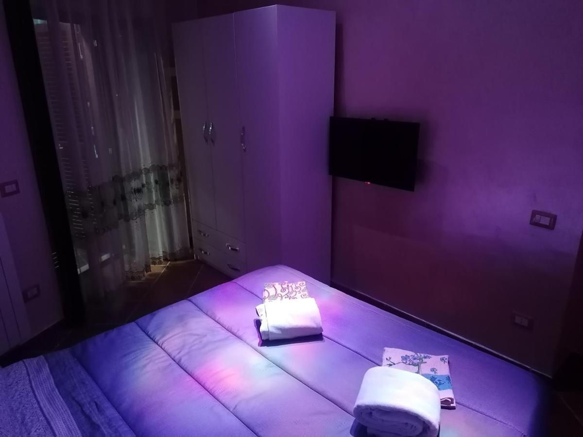 Casa Amelia Bed & Breakfast Наполи Екстериор снимка