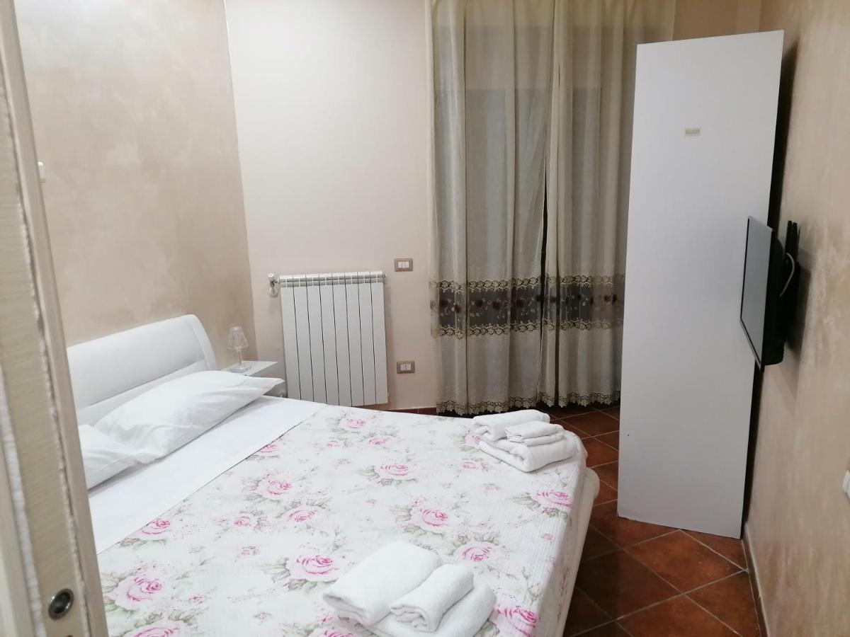 Casa Amelia Bed & Breakfast Наполи Екстериор снимка